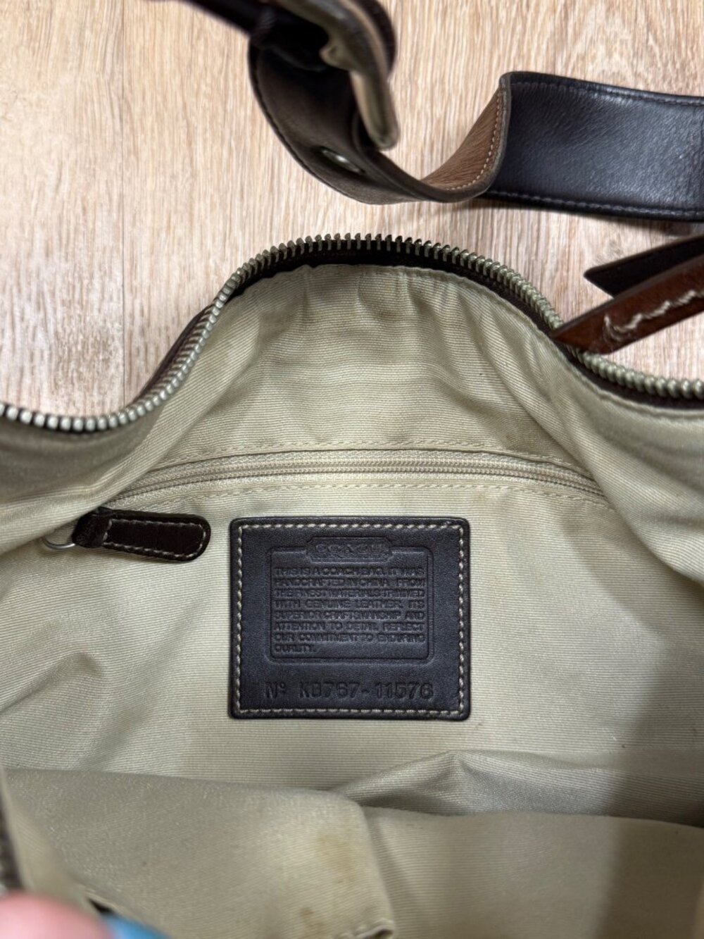 Coach 11576 Hampton Jacquard Signature Hobo Bag - Picture 5 of 7